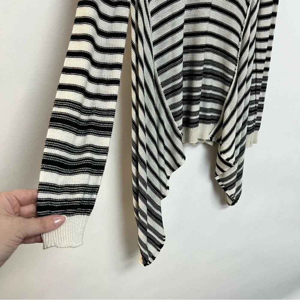 Boutique Cotton Black White Striped Sweater Shark Bite Hem Lagenlook Boho Medium - Picture 2 of 8